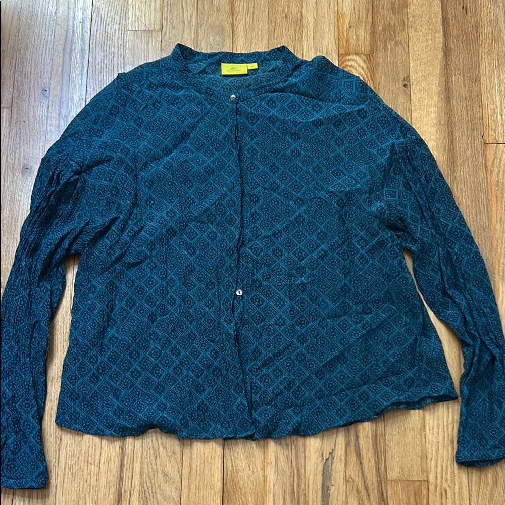 Roller Rabbit, Blouse Size Medium - image 1